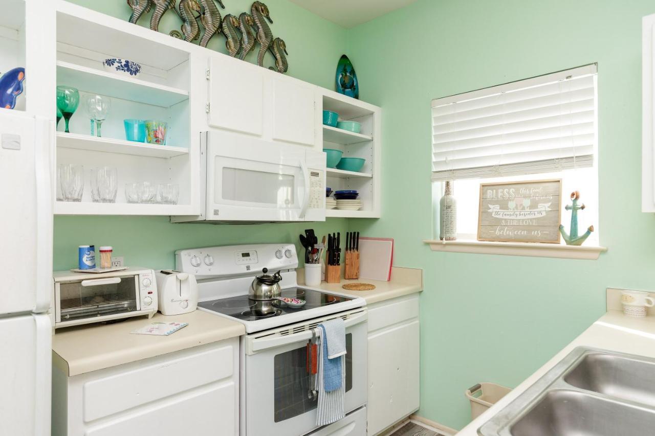 Affordable Family Condo -Walking Distance To Beach By Mustang Island, Sleeps Four, 2025 Traveler Award Corpus Christi Exterior foto