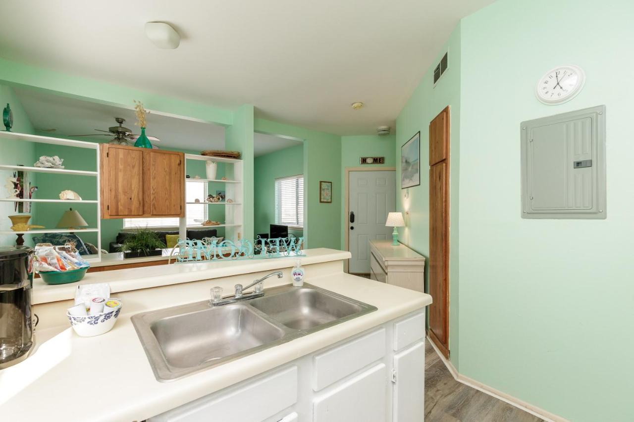 Affordable Family Condo -Walking Distance To Beach By Mustang Island, Sleeps Four, 2025 Traveler Award Corpus Christi Exterior foto